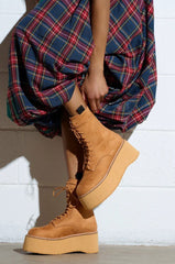 THE RIVETER – Chestnut Tan Faux Leather Platform Combat Boot