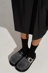 AZALEA WANG “DESDEMONA” Black Rhinestone Platform Clog