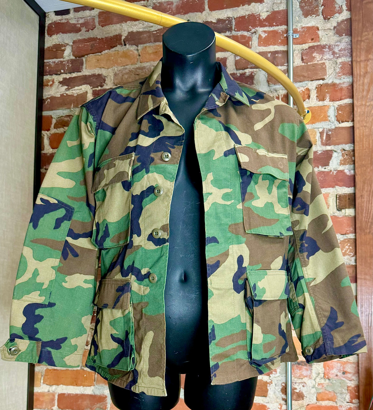 Authentic Camo Jacket - Bold Style Meets Timeless Utility