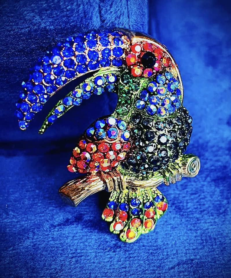 Multicolored Rhinestone Toucan Brooch